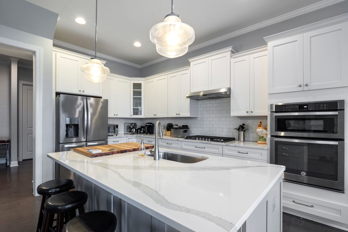 Kitchen with marble island